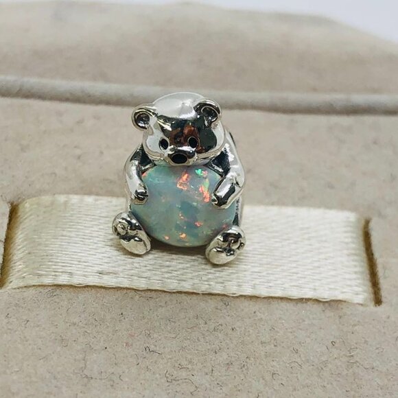 ✨✨PANDORA Hugs Opal Polar Bear Charm - Picture 4 of 5